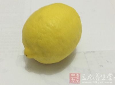 辟谣1:柠檬是美白除斑的高手? 辟谣1:柠檬是美白除斑的高手?