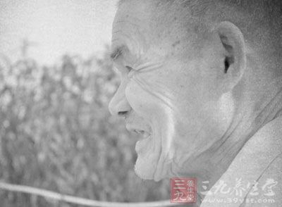 吃什么去除老人身上异味