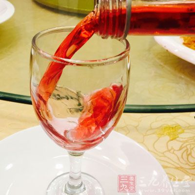 因此,准备要宝宝前应戒烟酒 因此,准备要宝宝前应戒烟酒