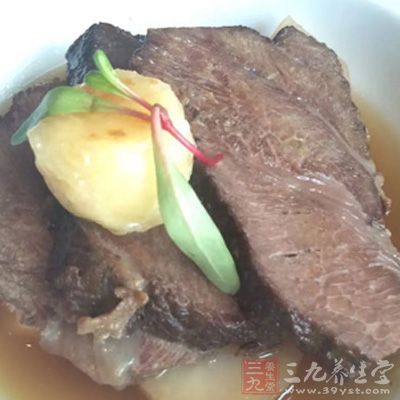 每100克牛肉约含18.8克蛋白