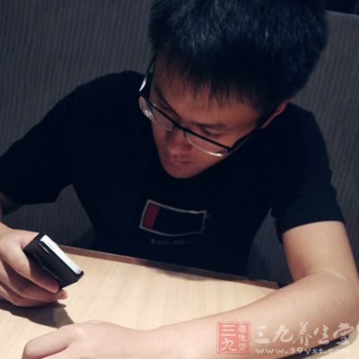 另外，主张按摩完毕病人立即排尿，可使积留于尿道中的炎性分泌物随尿液排出。