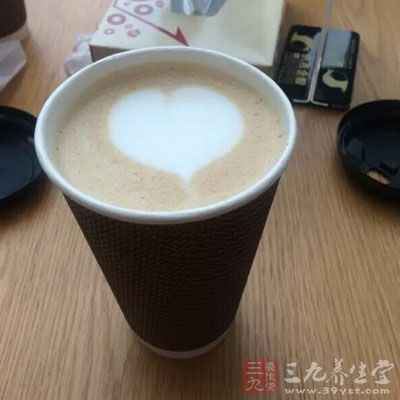 别忘了睡前4小时内不要喝咖啡,免得过于兴奋睡不着。 别忘了睡前4小时内不要喝咖啡,免得过于兴奋睡不着。