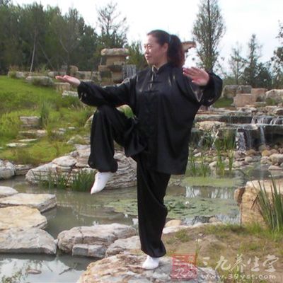 锻炼是丰乳的良方