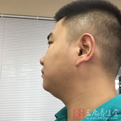 男士护肤常犯的误区：面部按摩时间越久越好