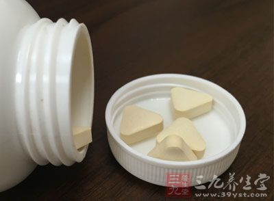 傍晚时口服西比灵药物两粒,改善脑供血 傍晚时口服西比灵药物两粒,改善脑供血