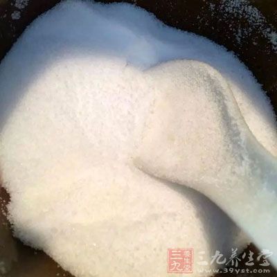 每日吃鹽量控制在5克以內(nèi)，對防治感冒大有益處