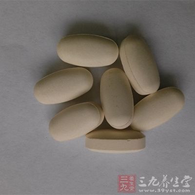 近的研究發(fā)現(xiàn)，維生素D有助于保持骨骼強(qiáng)壯，防止癌癥和感染。