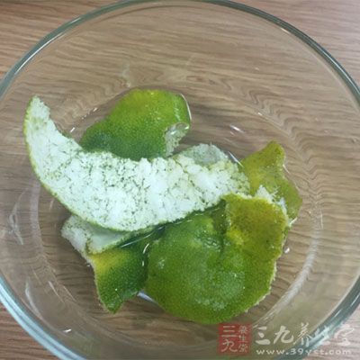 橘子山楂粥去斑養(yǎng)顏