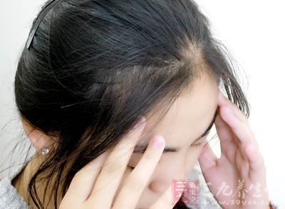 残奥会冠军、南非残疾人运动员、被誉为“刀锋战士”的奥斯卡-皮斯托瑞斯因为枪杀女友被警方逮捕