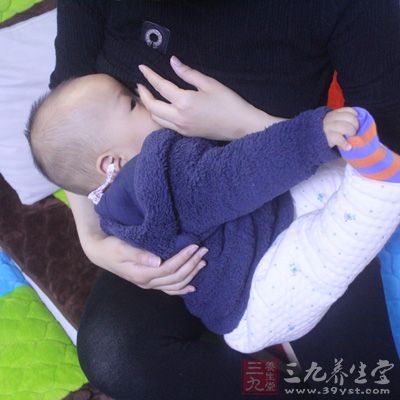 选择母乳喂养