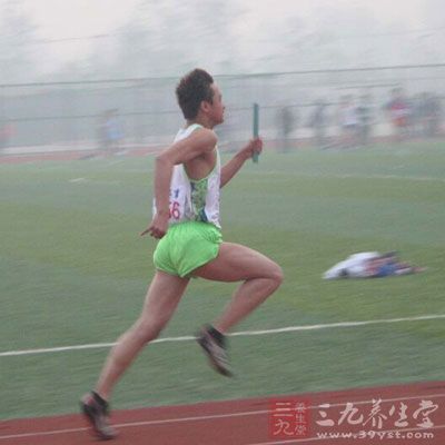 别用太热的水洗澡 别用太热的水洗澡