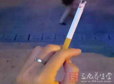 影响分娩的因素_影响内衣行业的因素(2)