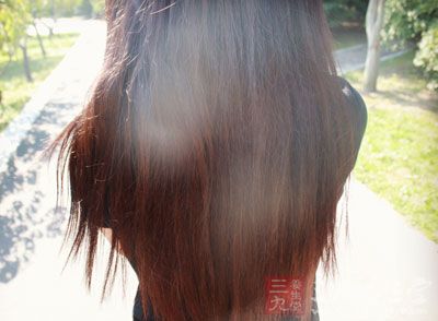 长发女孩:长发造型也不用担心 长发女孩:长发造型也不用担心