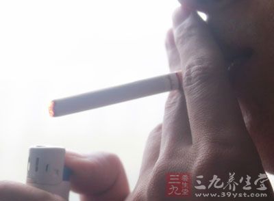 有些男性的身体对香烟中的毒素相当敏感 有些男性的身体对香烟中的毒素相当敏感