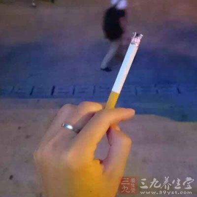 戒烟限酒规律生活