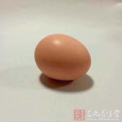 山楂片25g，鸡蛋1个