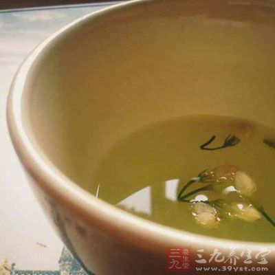 两肋酸胀喝点茉莉花茶