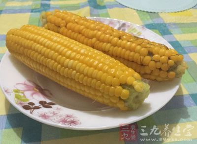 例如：全麦，燕麦，玉米，芹菜。