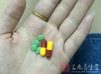 家中过期药品 千万不要乱丢