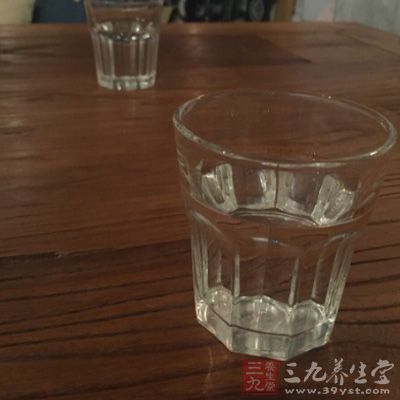 加水适量使成1000mL，摇匀