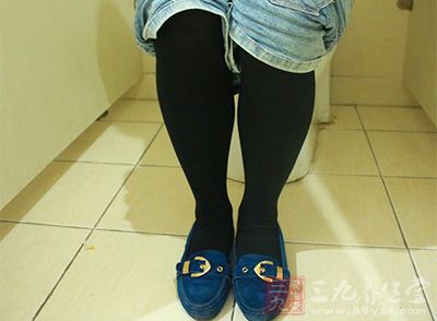 经常口干、口苦、大便干燥或排便粘滞不畅、脾气暴躁的，多为胃热之人。