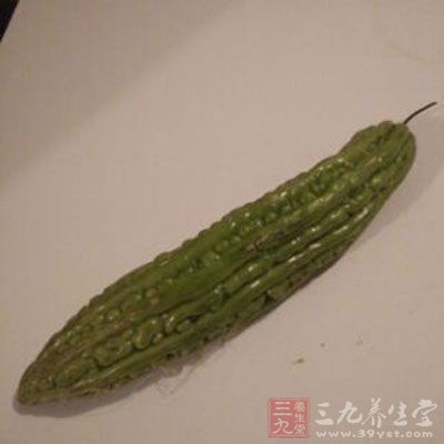 减肥偏方3:苦瓜减肥法 减肥偏方3:苦瓜减肥法