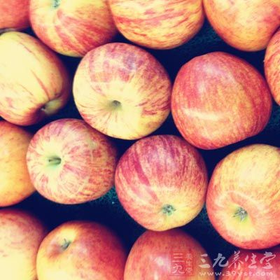 吃苹果能够很好的保护皮肤