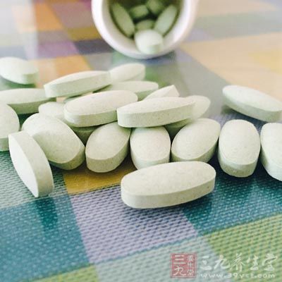 服用含解熱鎮(zhèn)痛成分的抗感冒藥或是抗炎鎮(zhèn)痛藥的患者