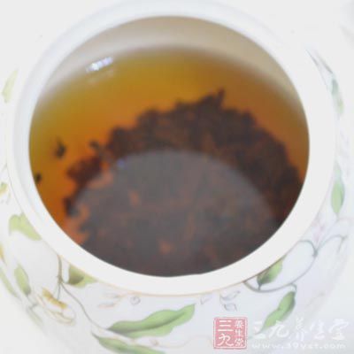 茶葉水洗臉可清油脂，調(diào)理膚質(zhì)