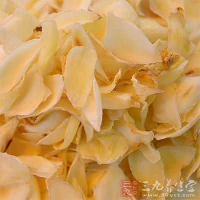 绿豆30克，赤小豆15克，百合15克。