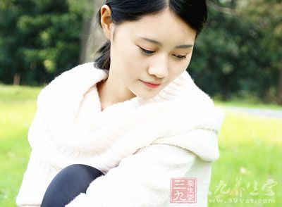 定期查体,排除内脏疾病引起的黄褐斑 定期查体,排除内脏疾病引起的黄褐斑