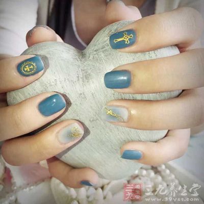 肾虚指甲颜色