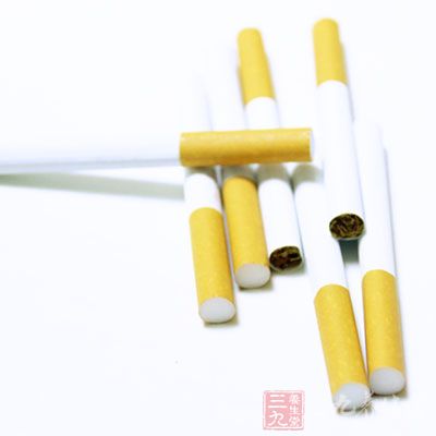 吸烟女性患病几率比不吸烟女性高出两倍