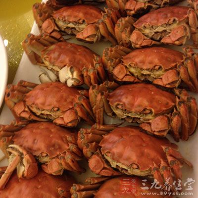 摄取过量的油脂性食物,使皮脂腺分泌过于旺盛而阻塞 摄取过量的油脂性食物,使皮脂腺分泌过于旺盛而阻塞