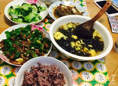 能吃上一口肉都觉得时间幸福的事情 能吃上一口肉都觉得时间幸福的事情