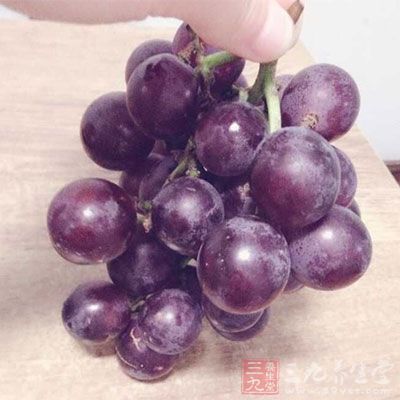 葡萄鲜梨汁可补虚强壮益气肥健 葡萄鲜梨汁可补虚强壮益气肥健