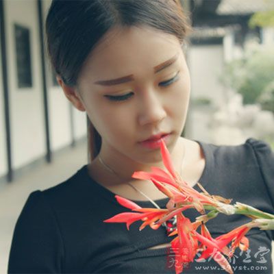 消瘦的人体内脂肪含量不足肾脏容易下垂出现血尿 消瘦的人体内脂肪含量不足肾脏容易下垂出现血尿