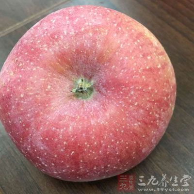 苹果中的营养成分及其他植物化学成分有助于抗击癌症