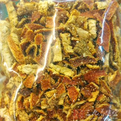 取苍术、陈皮各12克，藿香、石菖蒲、厚朴各10克，生姜3片，红枣10枚。