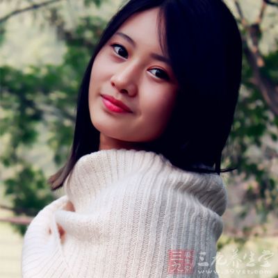 公共用具有的女性穿着短裙坐长途大巴也会感染霉菌性阴道炎 公共用具有的女性穿着短裙坐长途大巴也会感染霉菌性阴道炎