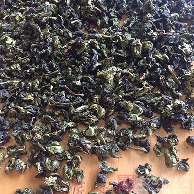 绿茶中含强效的抗氧化剂以及维生素C