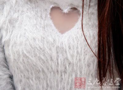 力图用束胸的方法,阻碍乳房正常发育 力图用束胸的方法,阻碍乳房正常发育