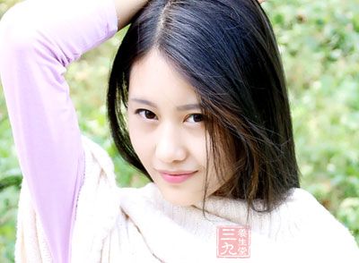 女性,大多属于阳虚体质,因此更易怕冷 女性,大多属于阳虚体质,因此更易怕冷