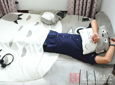 现在醒后恋床不起的人越来越多了