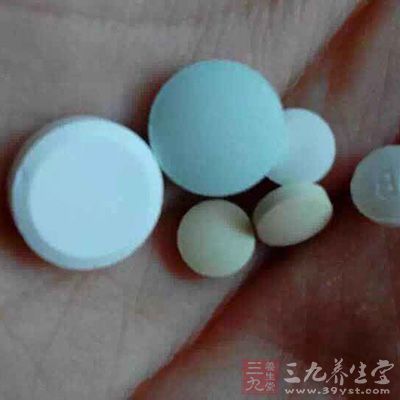 避孕药（以妈富隆为例）之所以能避孕，主要是因为它的成分中含有两种激素