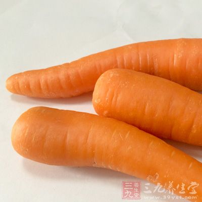 每天食用一根胡萝卜