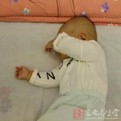 从一些小细节中就可以看出宝宝的身体健康状况哦 从一些小细节中就可以看出宝宝的身体健康状况哦