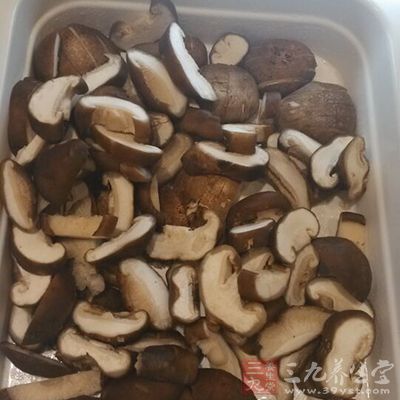 香菇對(duì)糖尿病視網(wǎng)膜病變、腎病都有利