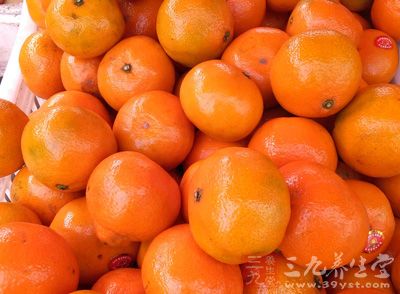 维生素C是在肌肤中最常见的抗氧化剂存在于柑橘类水果中