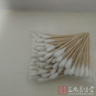 慢性用药棉棒入耳